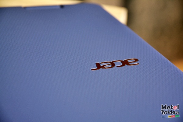 Acer Aspire R 11 - metalbridges (1)