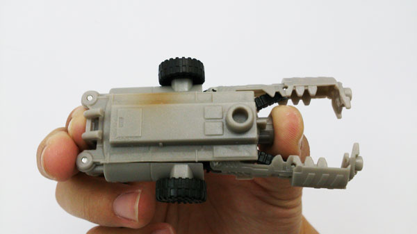 Megatron-Dark-Of-The-Moon-(17)