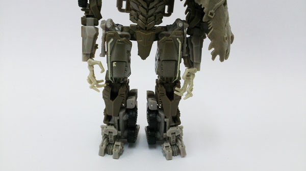 Megatron-Dark-Of-The-Moon-(20)