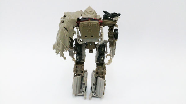 Megatron-Dark-Of-The-Moon-(22)