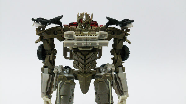 Megatron-Dark-Of-The-Moon-(27)