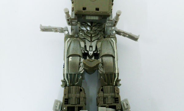 Megatron-Dark-Of-The-Moon-(47)