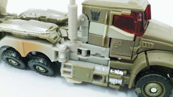 Megatron-Dark-Of-The-Moon-(54)