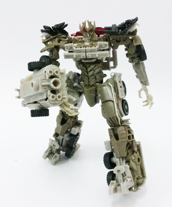 Megatron-Dark-Of-The-Moon-(61)