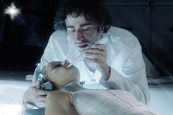 Minority Report  (2)