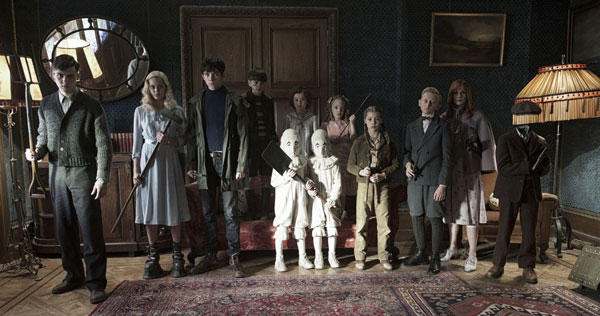 -Miss-Peregrine’s-Home-for-Peculiar-Children-(10)