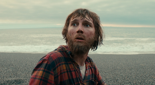 Swiss Army Man (7)