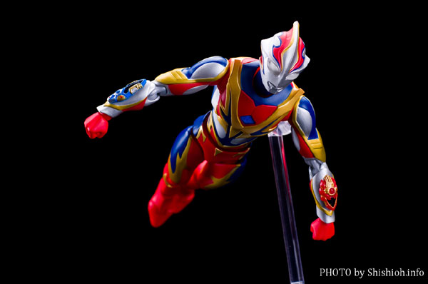 Ultra-Act Ultraman Mebius - Phoenix Brave Form (Bandai) (28)