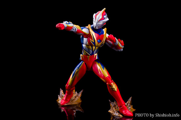 Ultra-Act Ultraman Mebius - Phoenix Brave Form (Bandai) (29)