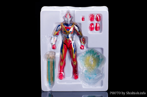 Ultra-Act Ultraman Mebius - Phoenix Brave Form (Bandai) (5)