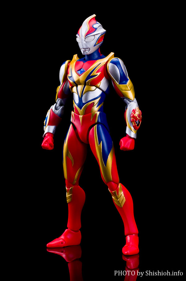 Ultra-Act Ultraman Mebius - Phoenix Brave Form (Bandai) (6)