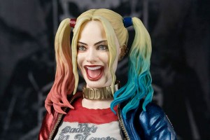 S.H.Figuarts Harley Quinn - Suicide Squad (Bandai) Cover00