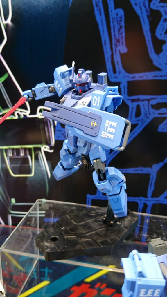 HGBF_Gundam_Blue_Destiny_Unit_03