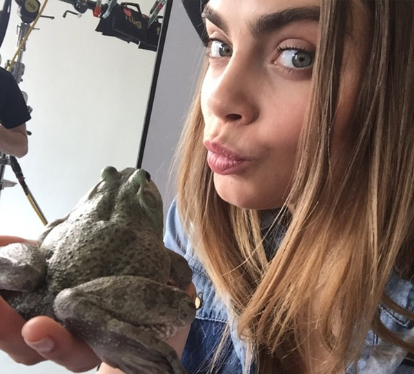 cara-delevingne-00ddss25