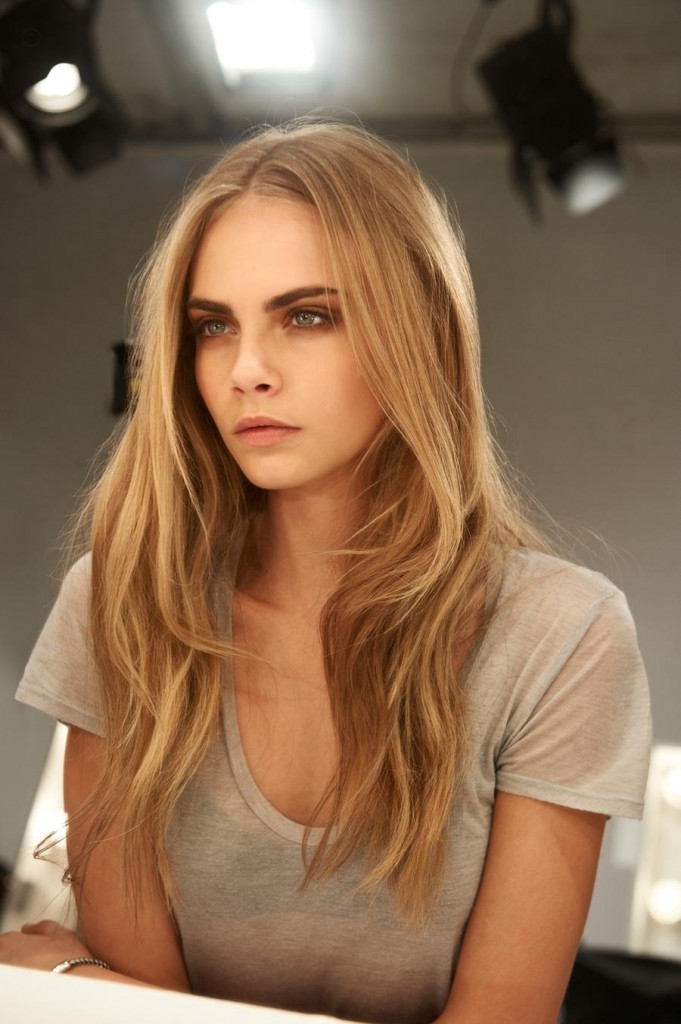 cara-delevingne-gaz-d598ffcf6a115e3c63c55c3d6daffa22-large-1205861