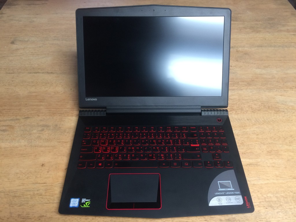 LENOVO LEGION Y520_02
