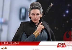 HotToys-Leia-Organa (7)