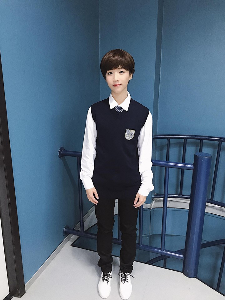 danso-play-akb48-bnk48 (11)