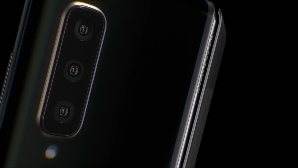 Galaxy Fold_ Unveiling (8)