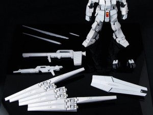 RG  1144 RX-93 nu Gundam  (5)