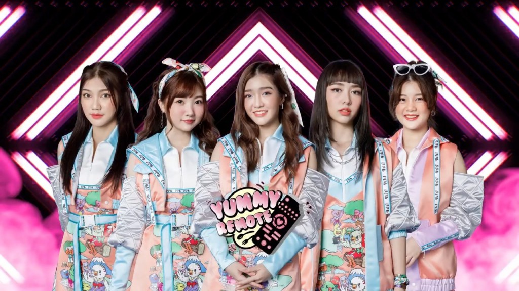 bnk48-and-cgm48-join-a-pokemon-unite-akb48-group-invitational (5)