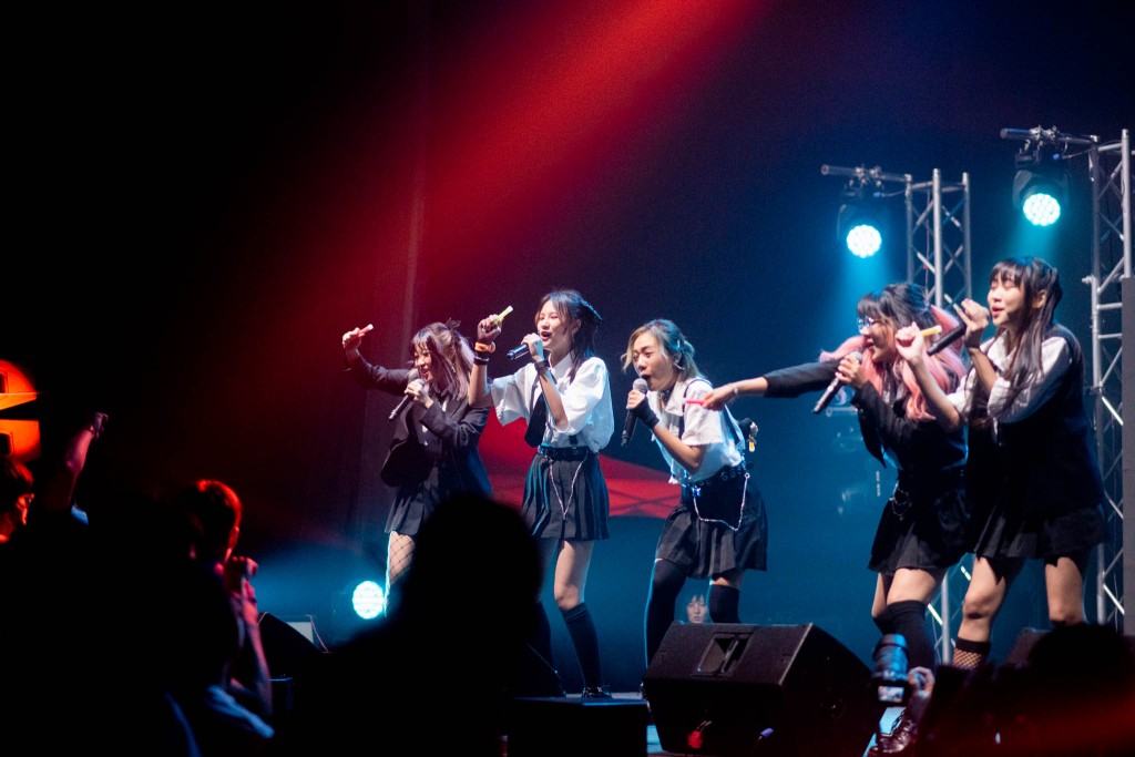 aliszt-1st-concert-from-today-its-our-turn (3)