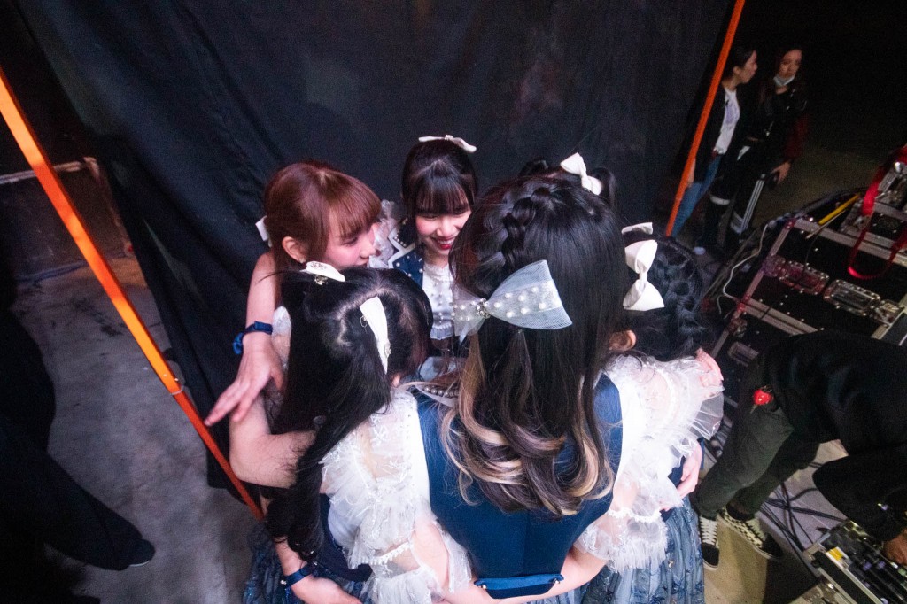 aliszt-1st-concert-from-today-its-our-turn (5)