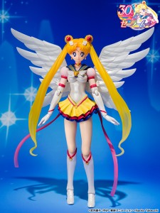 s-h-figuarts-eternal-sailor-moon (3)