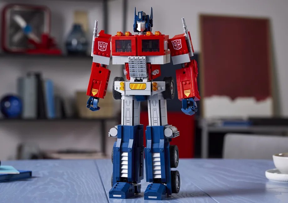 LEGO-Transformers-Optimus-Prime-  (7)
