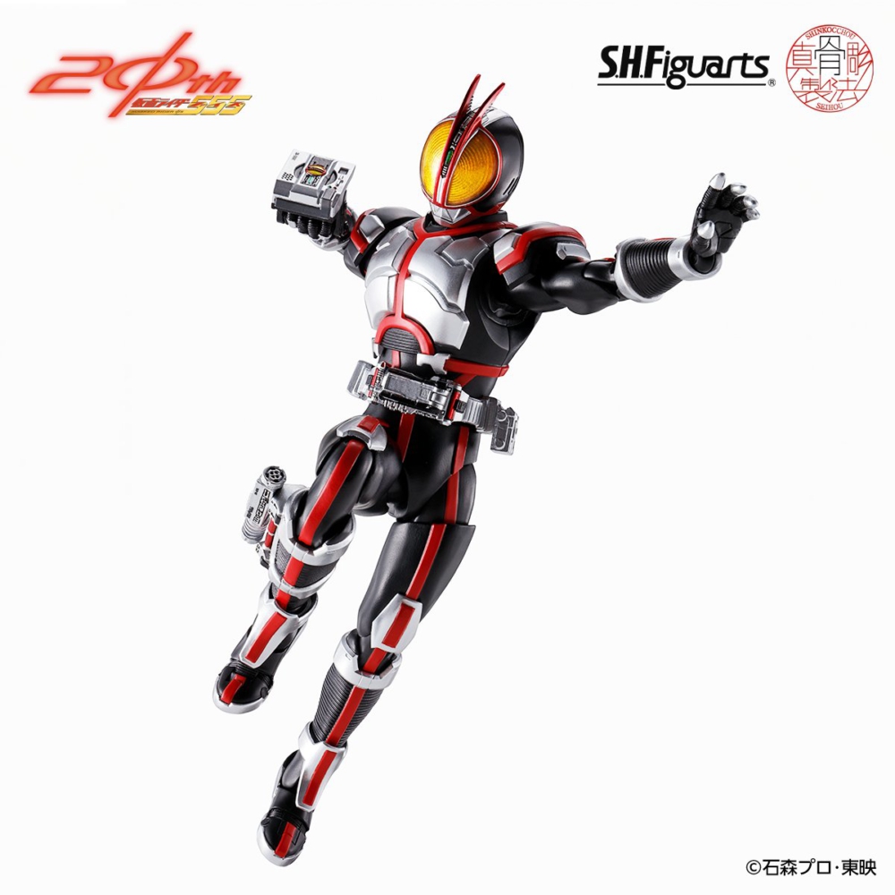 s-h-figuarts-kamen-rider-faiz (2)