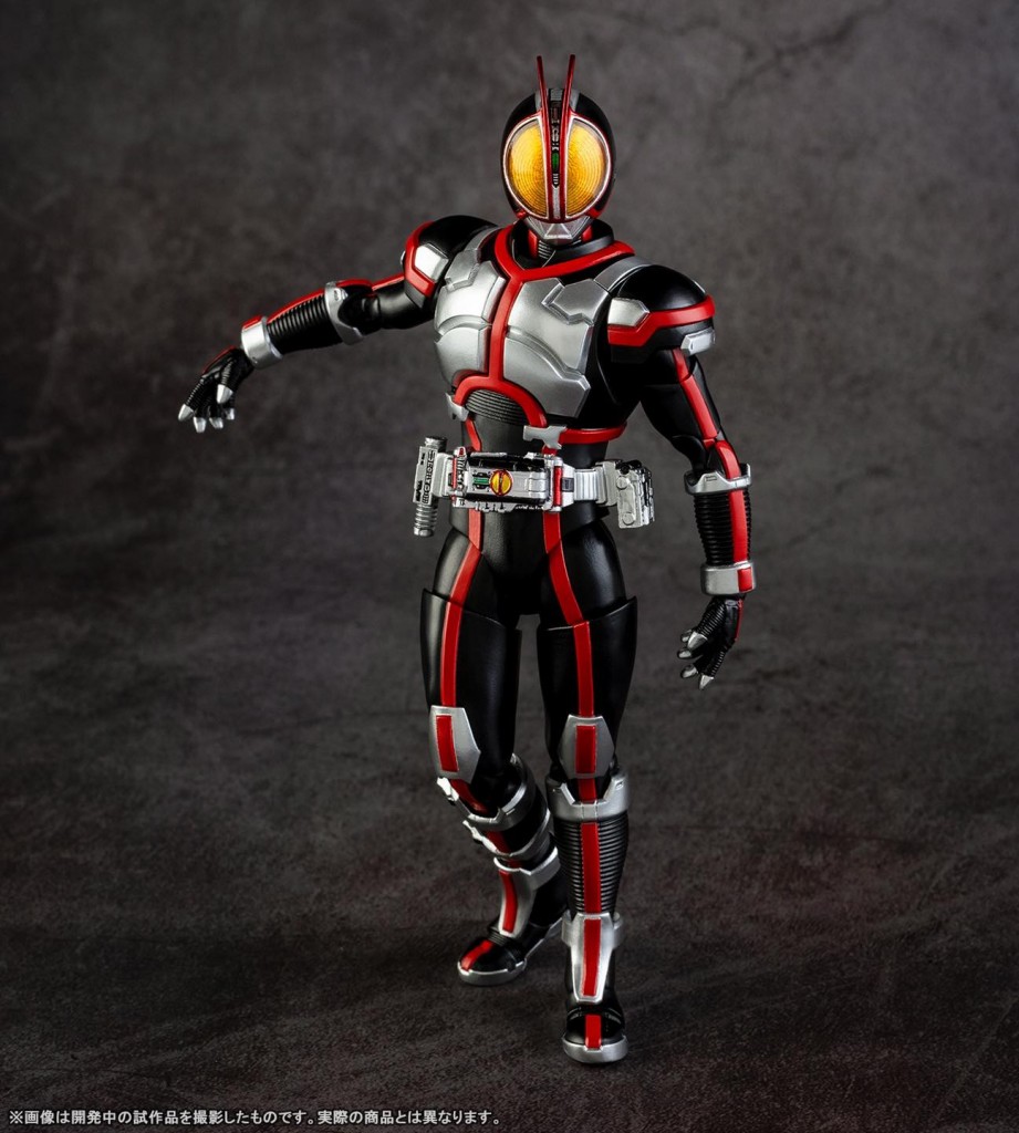 s-h-figuarts-shinkocchou-seihou-kamen-rider-faiz (1)