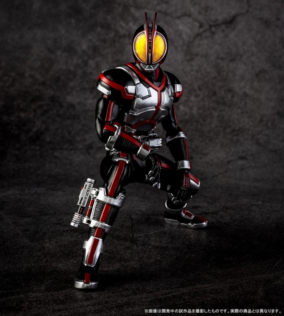 s-h-figuarts-shinkocchou-seihou-kamen-rider-faiz (3)