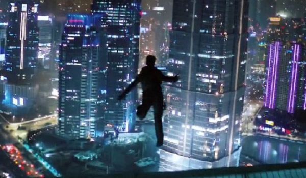 10-action-form-tom-cruise-scene-in-mission-impossible (6)
