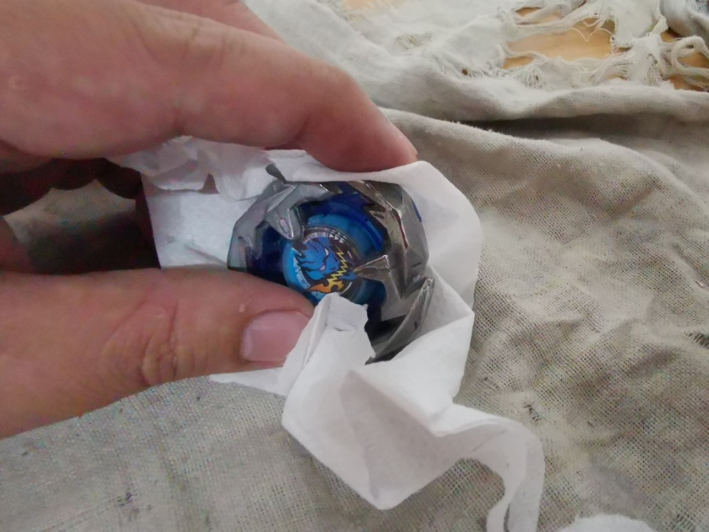 beyblade-x-container-box-and-maintenance (14)