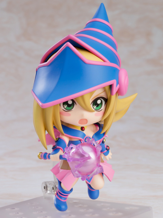 nendoroid-black-magician-girl (3)