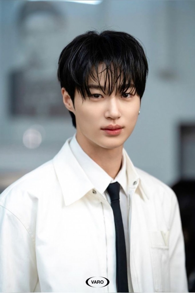 Solo Leveling Byeon Woo-seok (4)