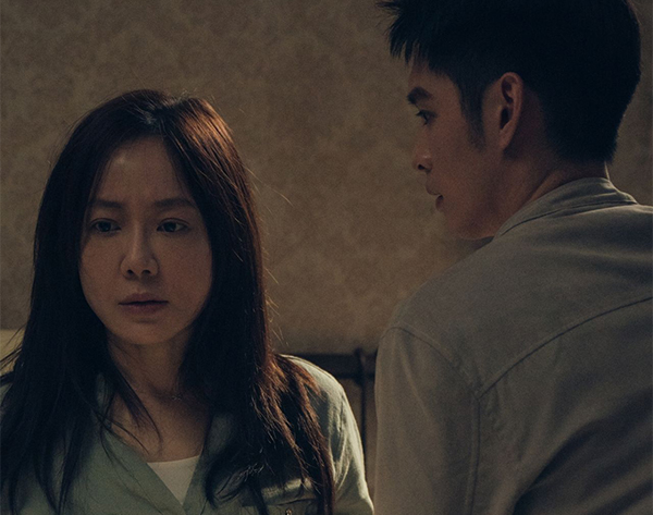 THEM,BEHIND THE DOOR  DOOR เปิด เห็น ผี (1) copy copy