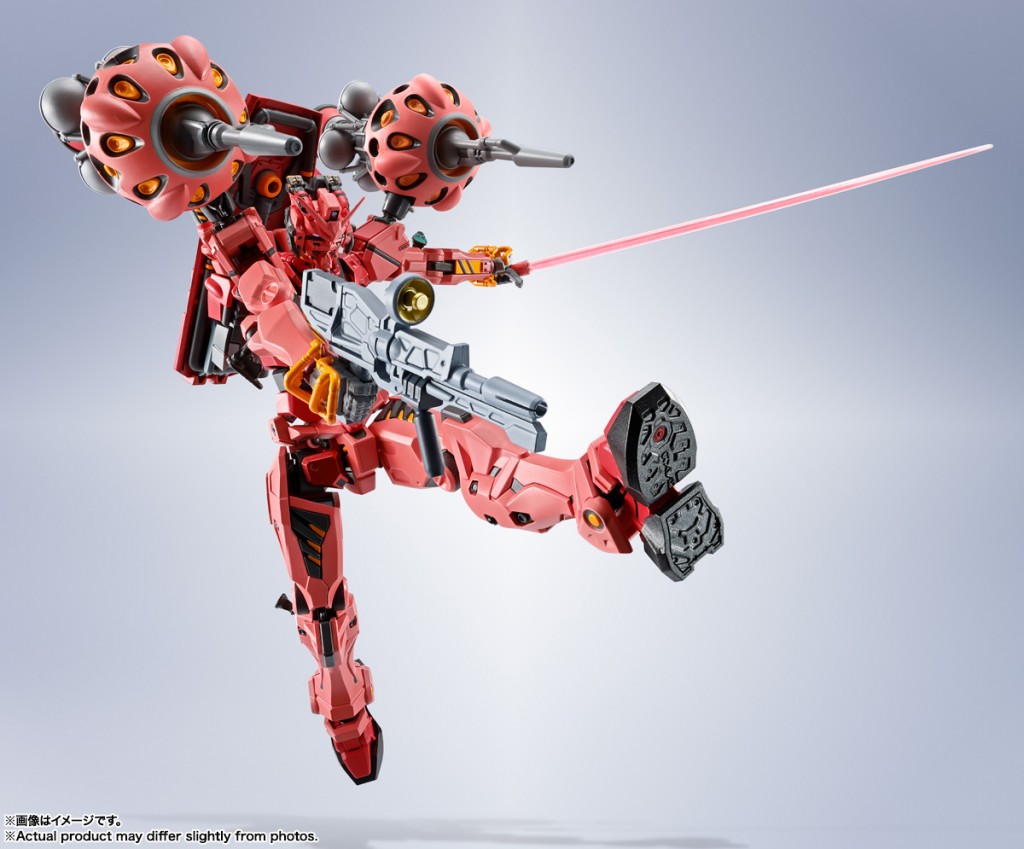 Metal Robot Damashii SIDE MS - Red Gundam (6)