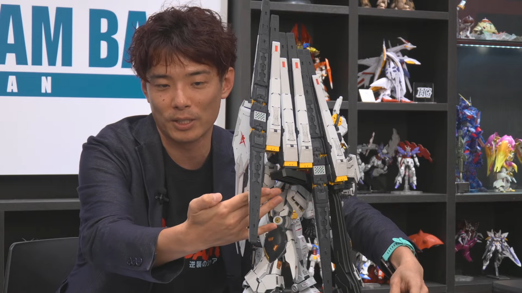 160-perfect-grade-unleashed-rx-93-nu-gundam (8)