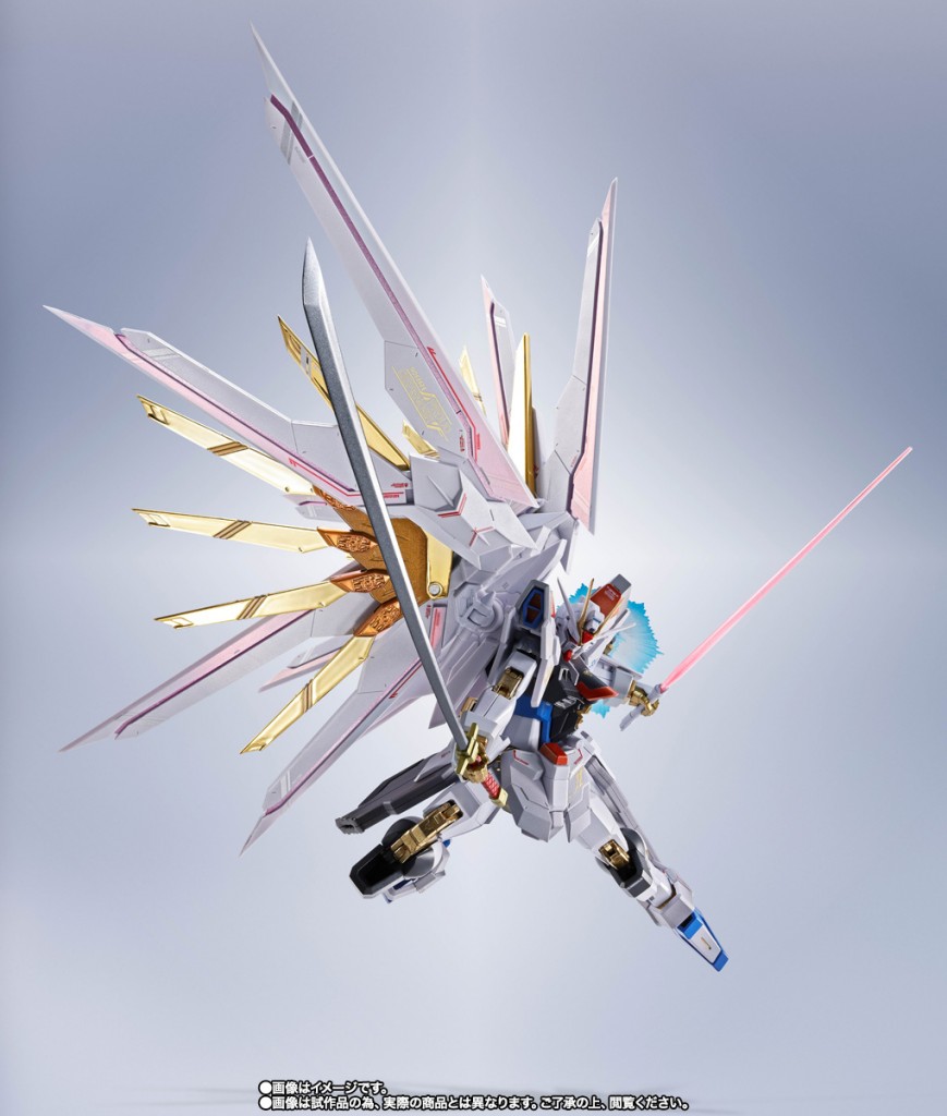 metal-robot-spirits-mighty-strike-freedom-gundam-final-battle-ver (8)