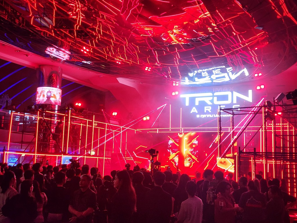 tron-3-ares-movie REview (3)