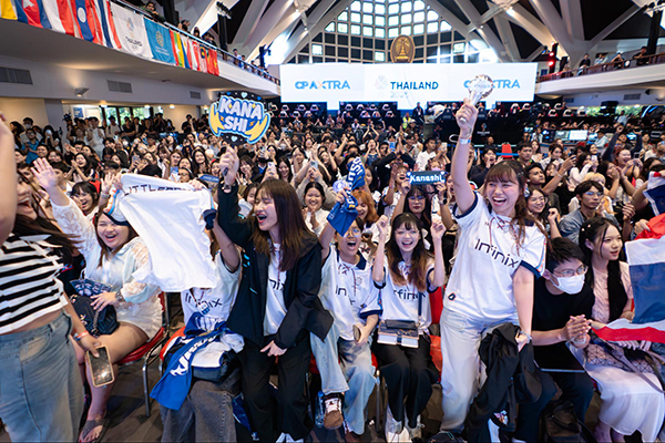 บรรยากาศแฟนอีสปอร์ตร่วมส่งแรงเชียร์นักกีฬาในรอบชิงชนะเลิศ - 02