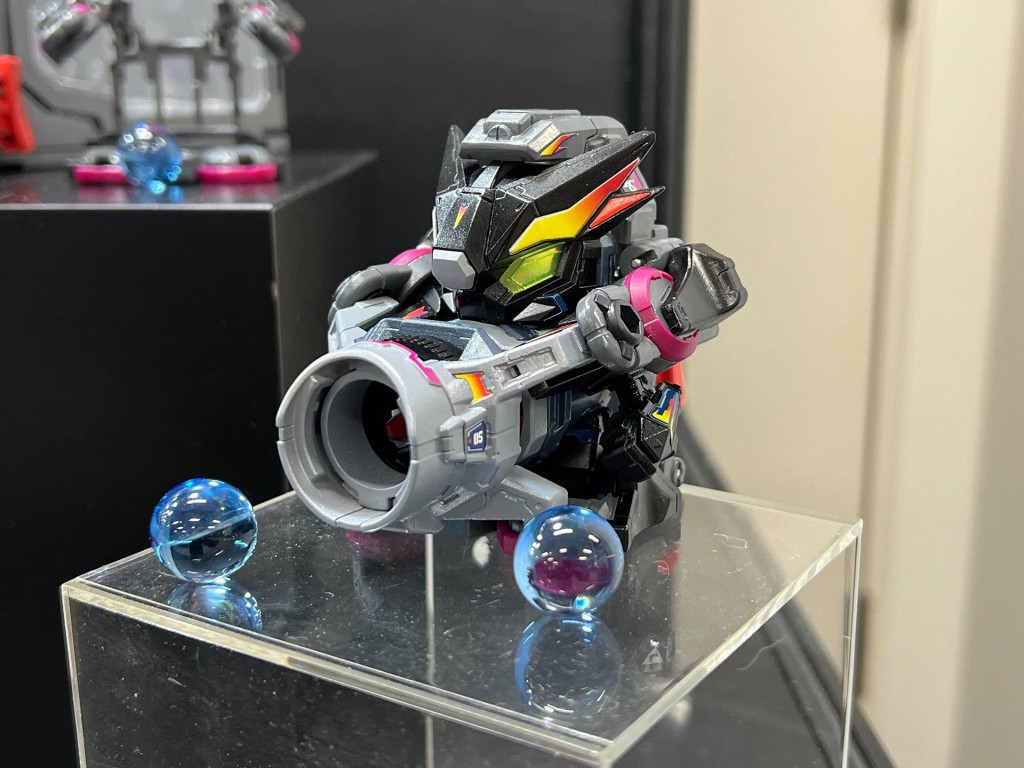 takara-tomy-legacy-soul-konig-cerberus (4)