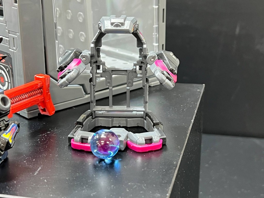 takara-tomy-legacy-soul-konig-cerberus (5)