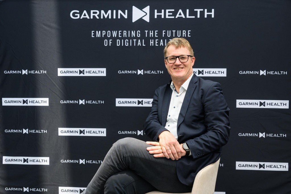 นายยอร์น วัตซ์เก้ ผู้อำนวยการอาวุโสฝ่ายขาย ของ Garmin Health