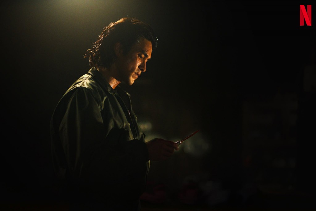 khon-dueat-thuang-khaen-the-debt-collector-netflix (2)
