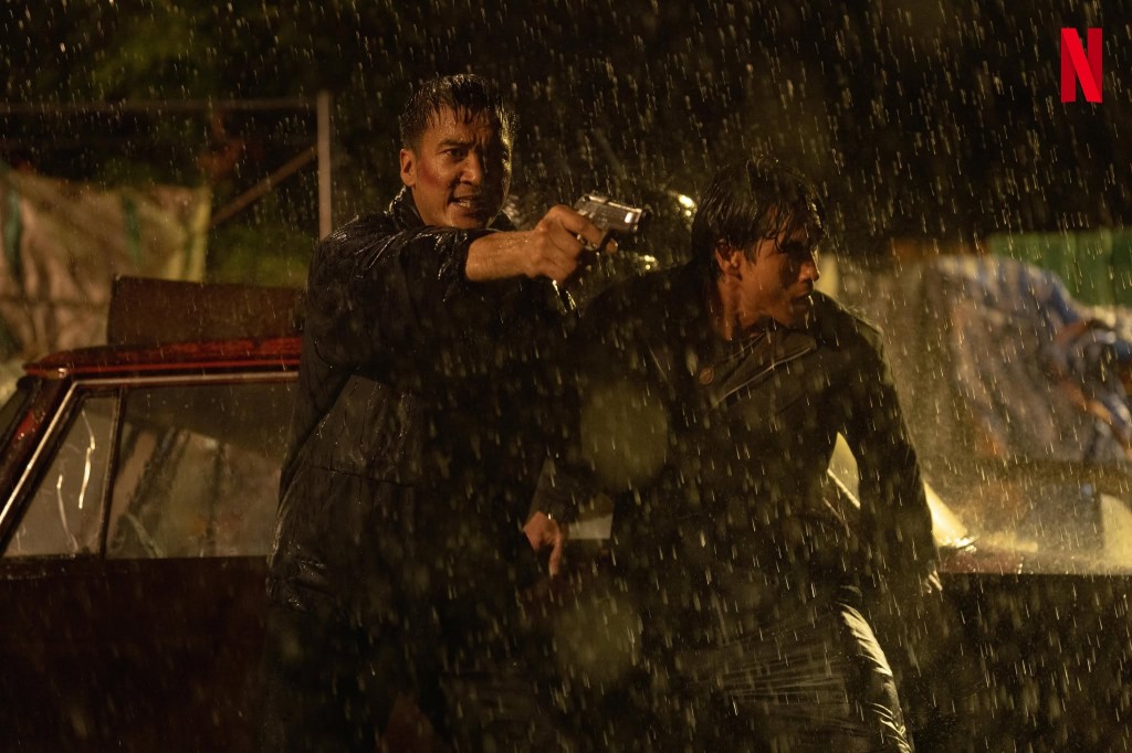 khon-dueat-thuang-khaen-the-debt-collector-netflix (5)