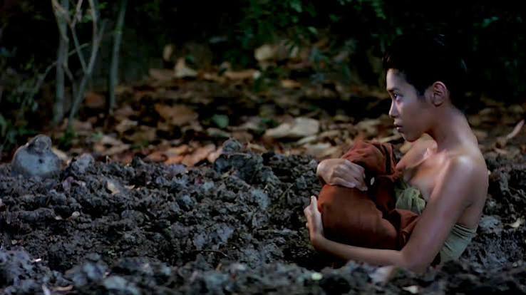 10-horror-made-form-lore-and-story-teller (3)