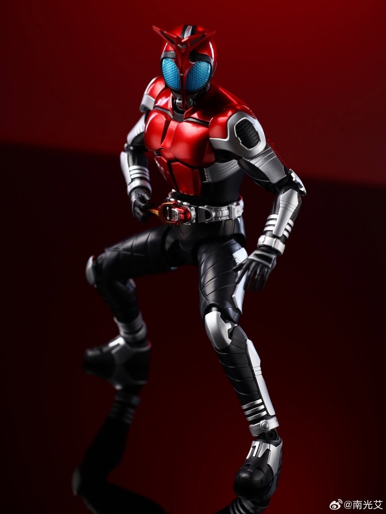 blokees-kamen-rider-kabuto-expansion-pack-masked-form- (12)