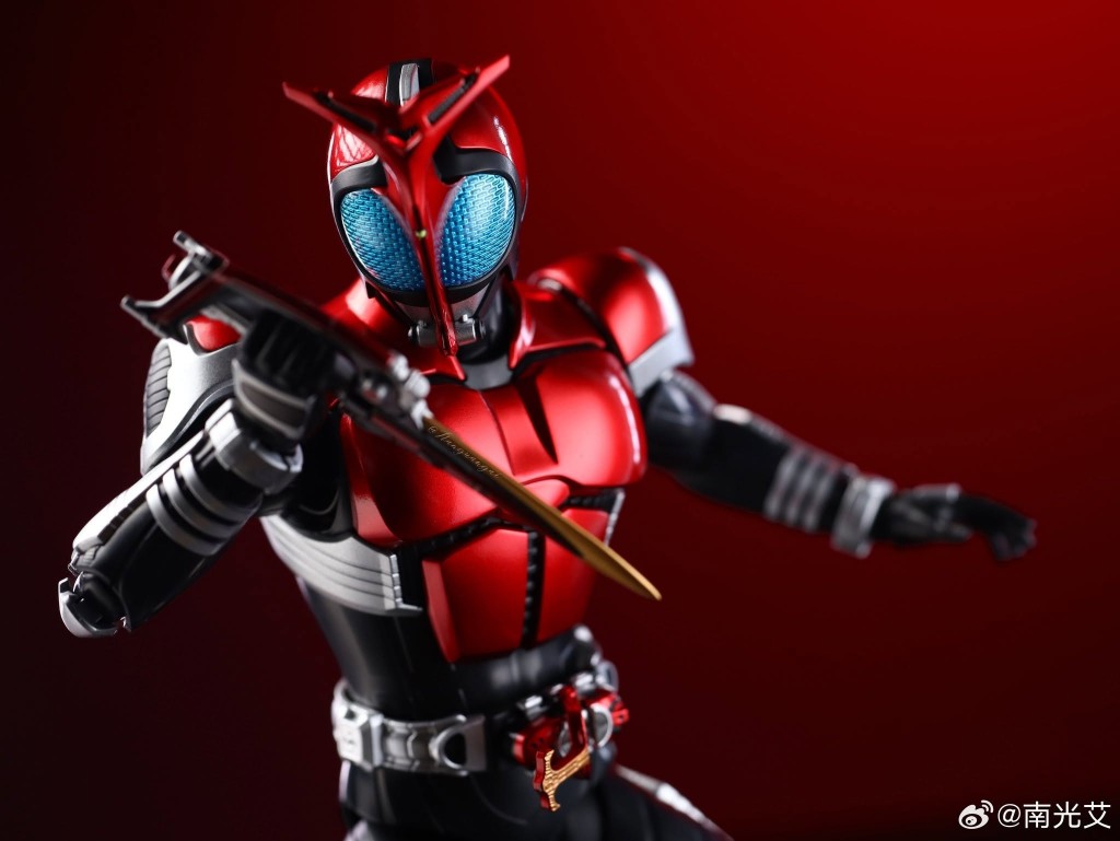 blokees-kamen-rider-kabuto-expansion-pack-masked-form- (15)